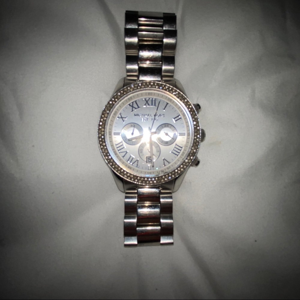 MICHAEL KORS SILVER WATCH